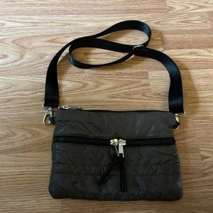 sondra roberts squared crossbody bag gray 11"x7"